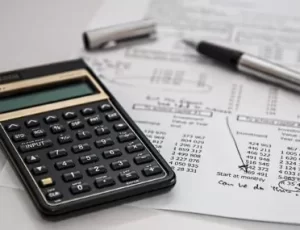 Who Pays for Title Insurance in the State of Florida 372x285 1